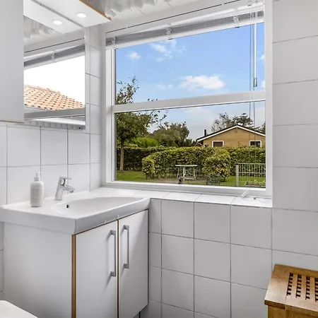 Kalli - 100m From The Sea By Interhome