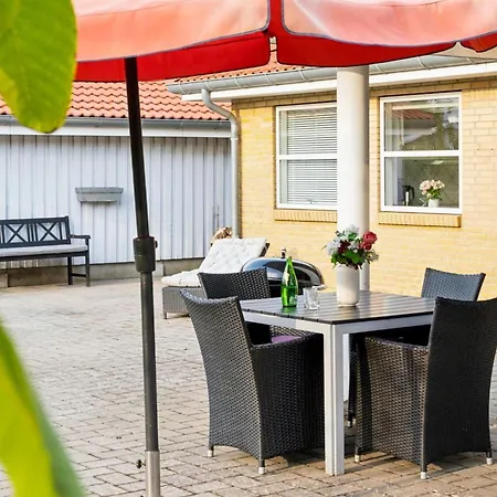 Dom wakacyjny Kalli - 100m From The Sea By Interhome *