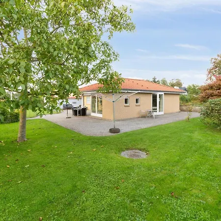 Semesterbostad Kalli - 100m From The Sea By Interhome Nedre Lysabild